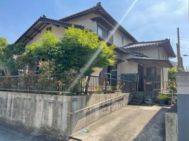 物件画像 中間市 中央４丁目 (中間駅) 2階建 5DK