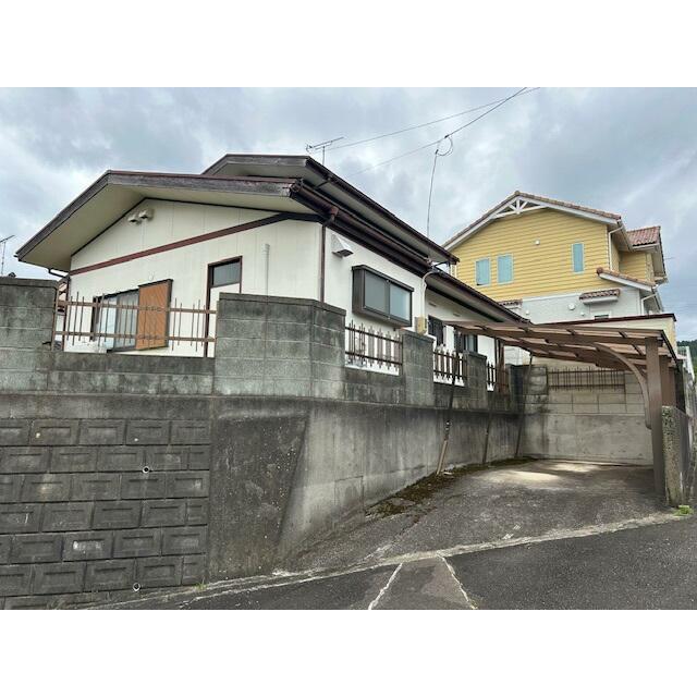 カーポート付き、車種要確認