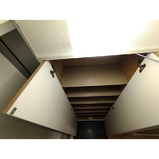 シューズボックス
