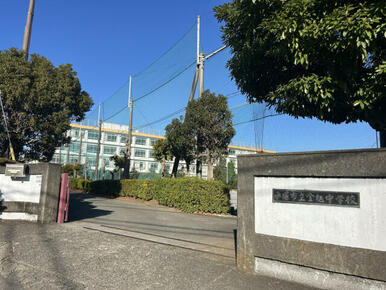 金旭中学校