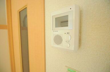 実際のお部屋と異なる場合がございます。