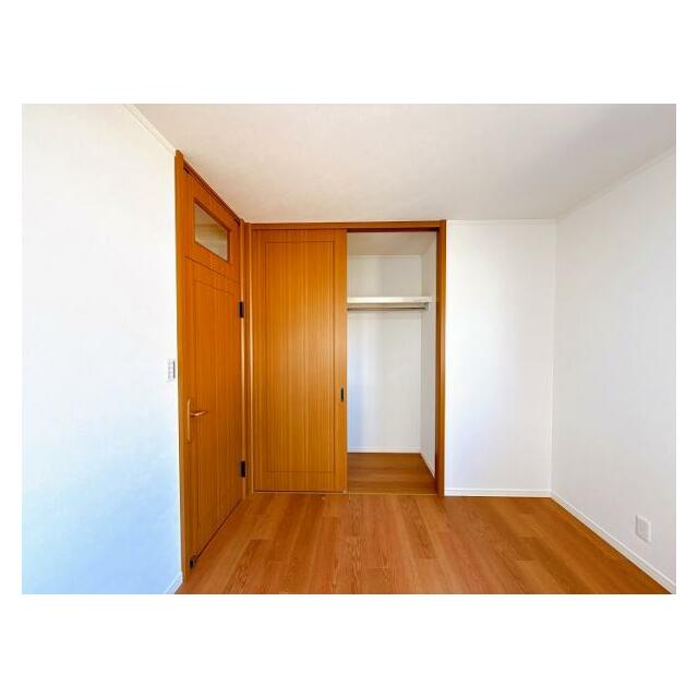 「2階北東側洋室」収納の様子