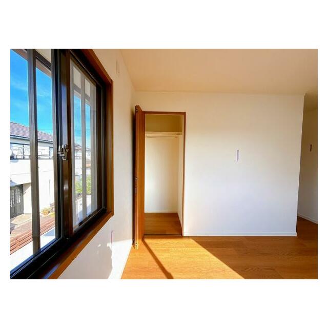 「2階北西側洋室」収納の様子