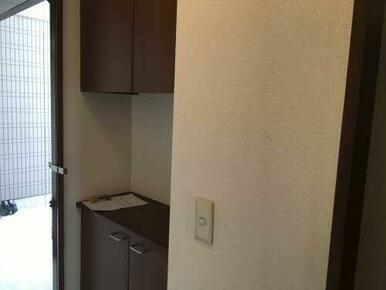 シューズボックス