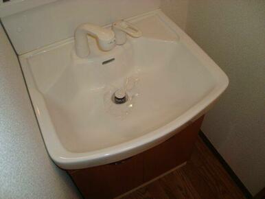 洗髪洗面化粧台