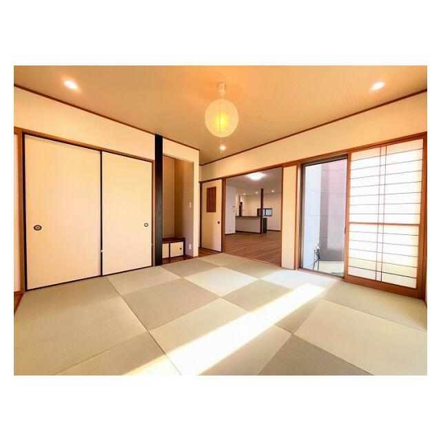 「和室」収納スペースがあります