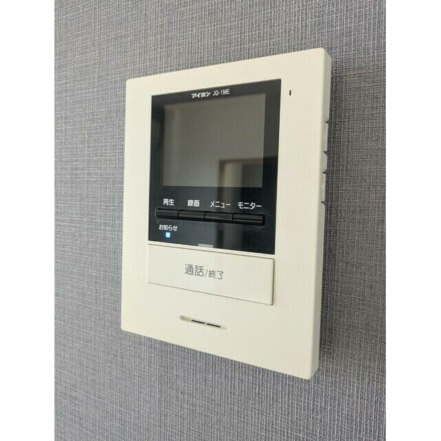 ★★モニター付きインターホンで室内にいながら来客対応が出来ます♪★★