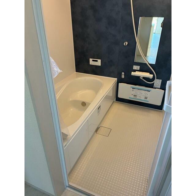 一日の終わりはバスタイムでリラックス。お湯でぽっかぽかに温まって快眠を（1号棟）