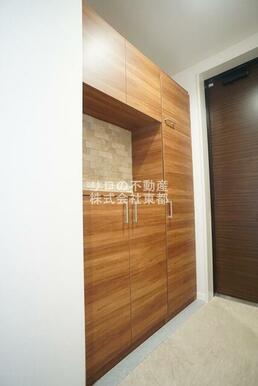 下駄箱付なので、玄関はいつでもスッキリ片付きますね☆