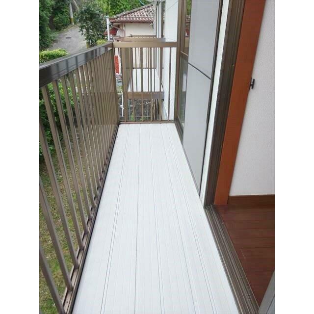 外からの目が気にならないバルコニーで洗濯物が干せます