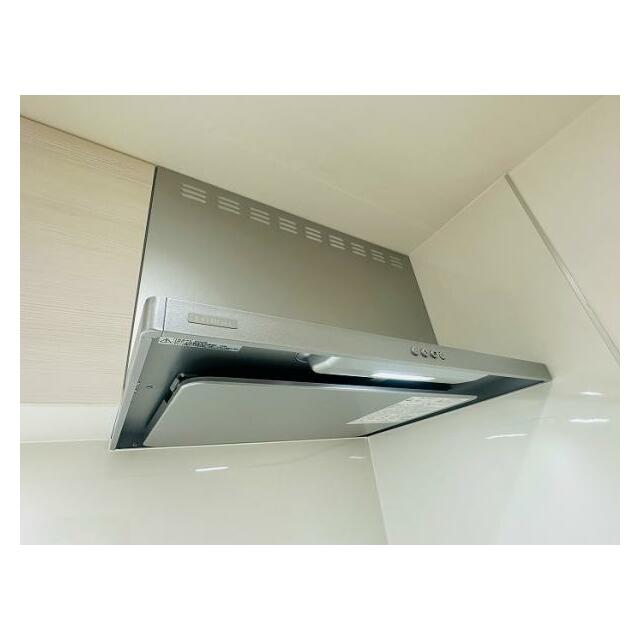 新品交換済みのレンジフード