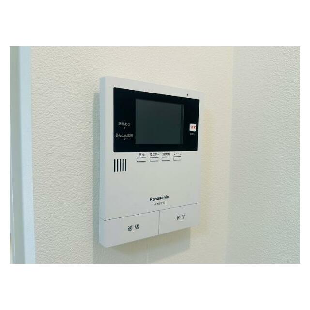 モニター付きのインターフォンで安心です