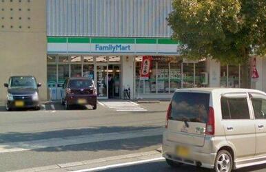 ファミリーマートにしだ三丁目店