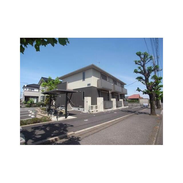 敷地内には屋根付の駐輪場があります。