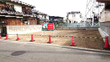 東と西の二面が開けた立地です♪