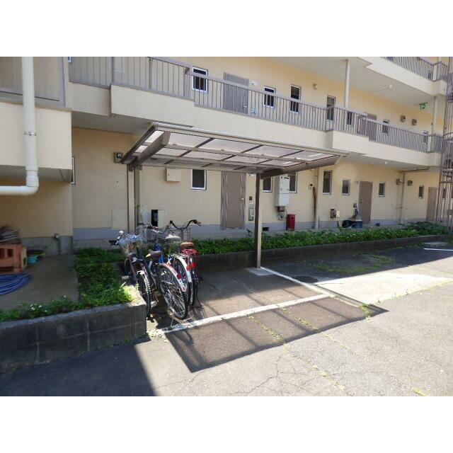 ★敷地内に駐輪場あります★