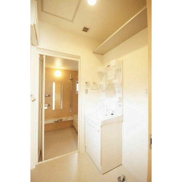 【洗面脱衣所】シャンプードレッサー、洗濯機置き場！