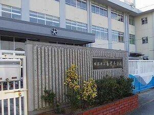 糸引小学校