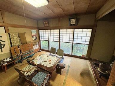 和室、ちょっとしたくつろぎスペースにいかがでしょうか