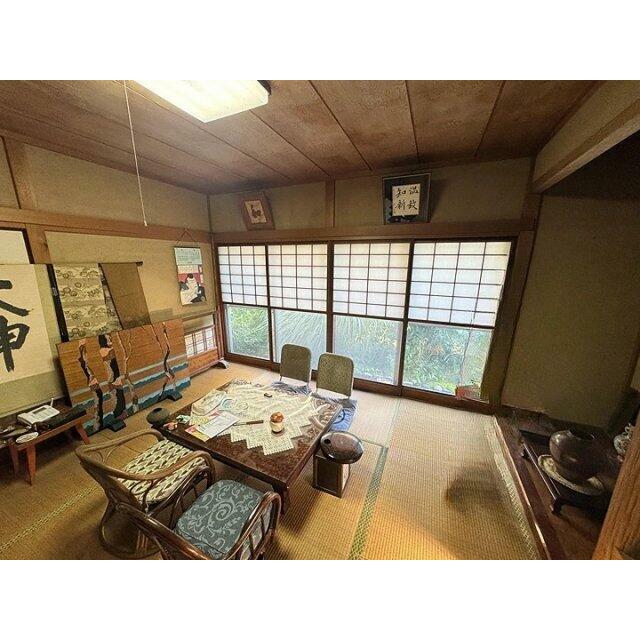 和室、ちょっとしたくつろぎスペースにいかがでしょうか