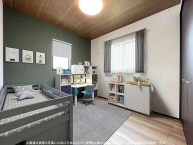 《2階5.2帖洋室》一段下げることで秘密基地のような特別な空間に＾＾