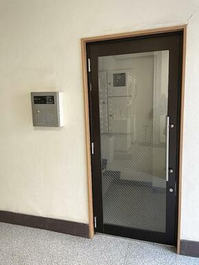 オートロック完備