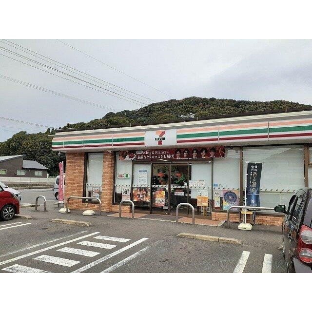 コンビニまで1000m