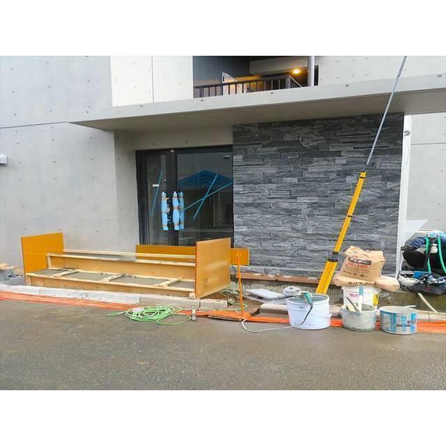 エントラス入口部分です。