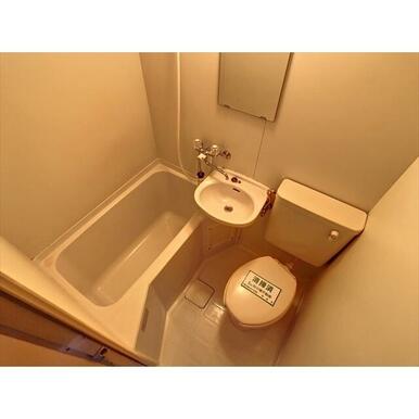 お手入れ簡単な３点ユニット