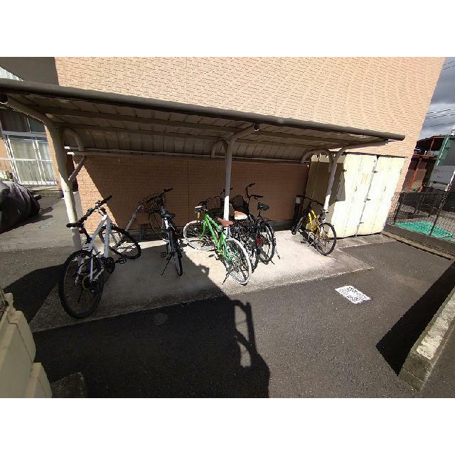 駐輪場　自転車＆原付のみ駐輪可