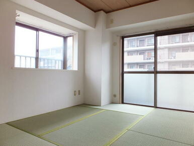 ★2採光の和室★