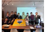 情報提供会社