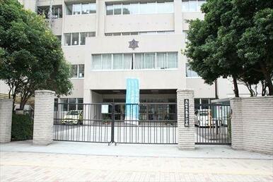 亀阜小学校