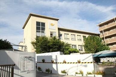 紫雲中学校