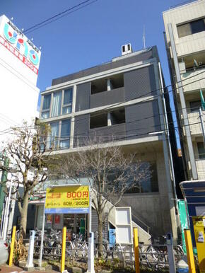 駅徒歩１分・通勤通学に大変便利です