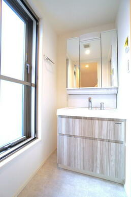 ※写真は同タイプ住戸です。