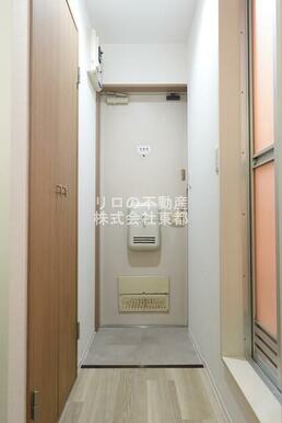 すっきりシンプルな玄関スペースです！