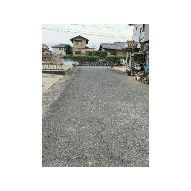 西側道路北より