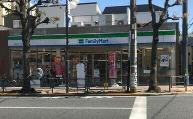 ファミリーマート大森山王一丁目店