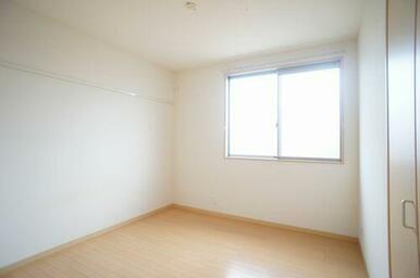 北洋室は、クローゼットも配しているので寝室や子供部屋としてもご利用いただけます♪