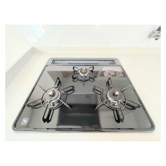 「キッチン」3口のガスコンロは新品交換済みです