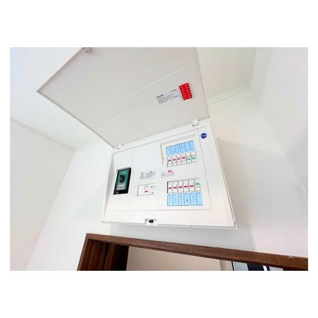 「洗面所」ブレーカー新品交換済みです
