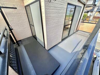 「バルコニー」