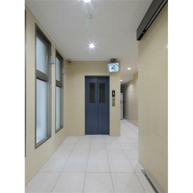 エレベーター前ホール