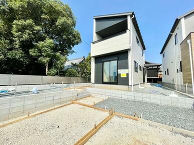 周辺には田園風景が広がっており、高い建物もなく見晴らし良好です♪（＾＾）／