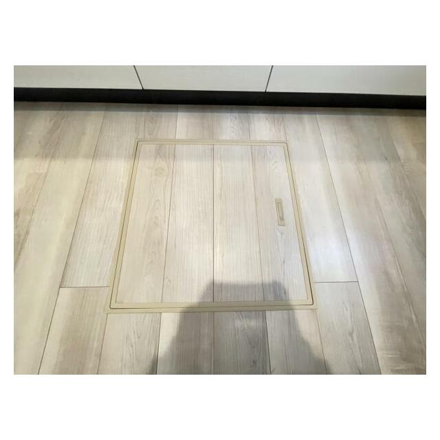 お漬物を漬けたり鍋などの季節物もしまっておける便利な床下収納！