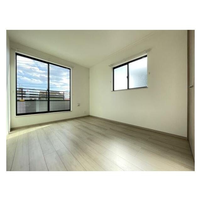 2階にはお部屋が3部屋！全部屋に収納が付いています＾＾