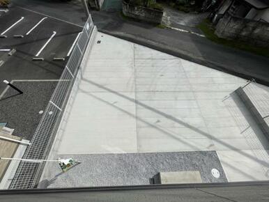 カースペース2台！並列駐車もできます♪