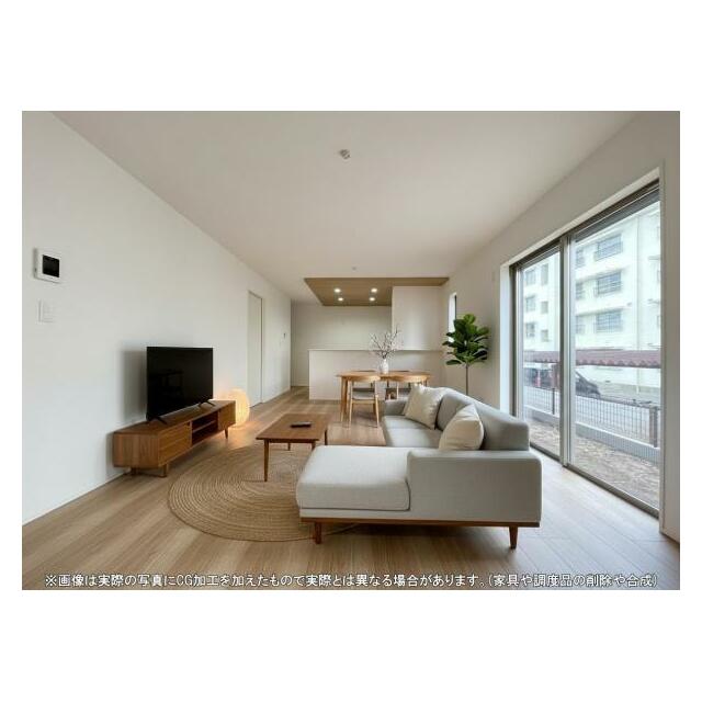 開放感のあるゆとりあるリビング。採光にもこだわった居心地の良い空間です♪