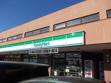 ファミリーマート東京医科大学